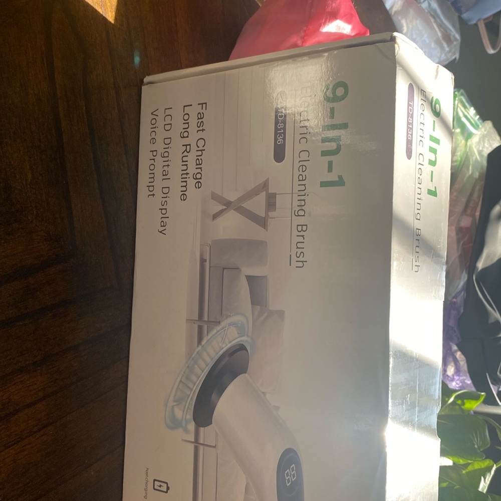 Electric cleaning brush